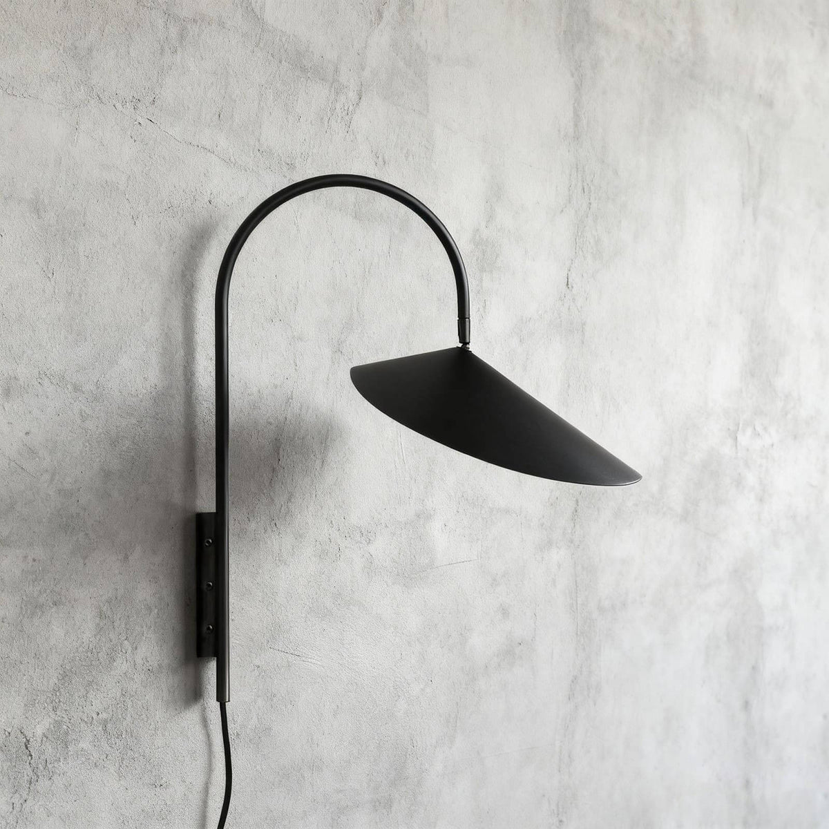 Calla | Plug In Wall Sconce, Large Sculptural Wall Lamp in Black or Beige